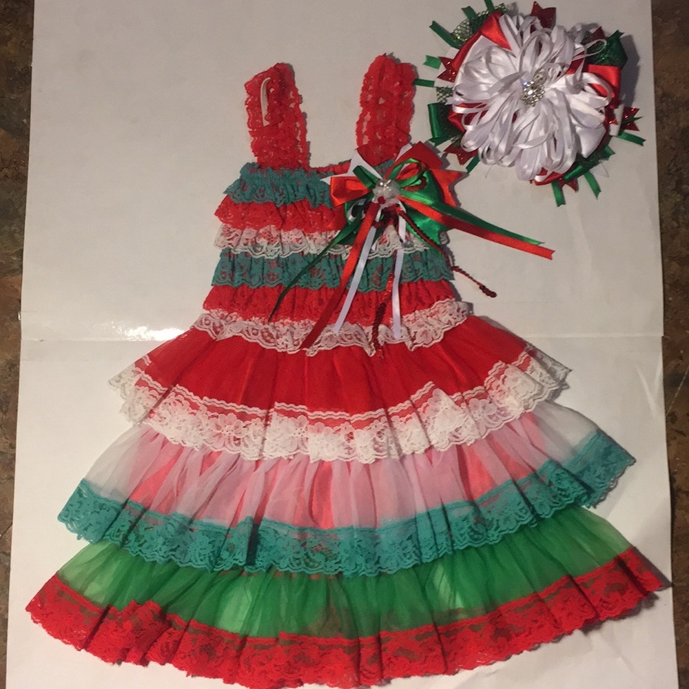 🆕 Ruffled Lace Girl Dress with Hair Bow - Picture 1 of 7